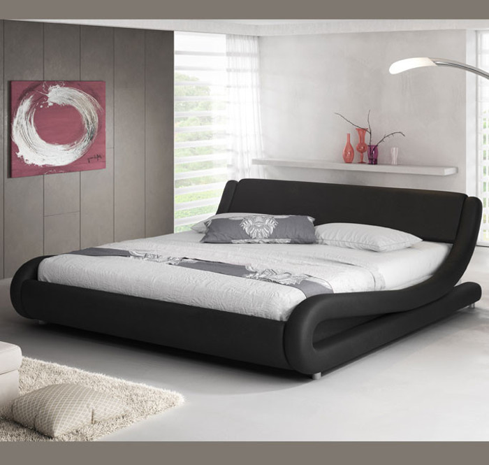 Imagen de Cama de matrimonio de diseño Piccione en color negro (160x200cm)